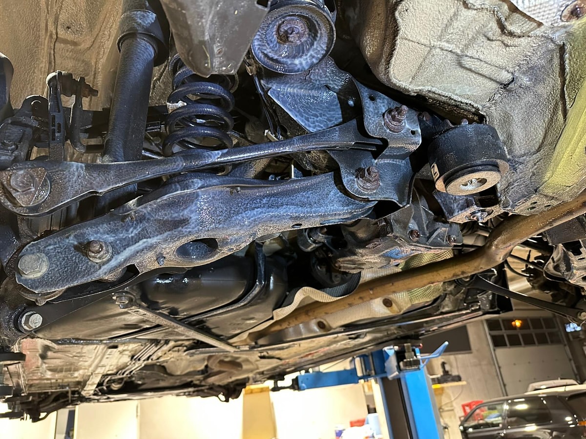 Fahrzeugservice in einer Werkstatt