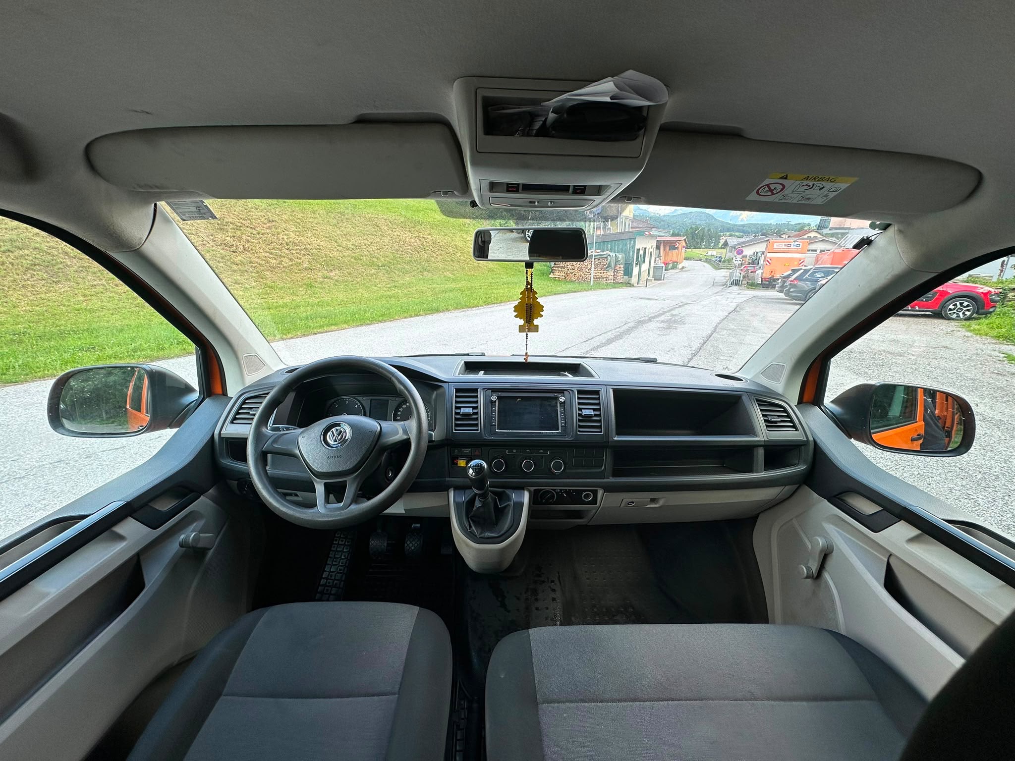 VW Bus T& Bild 7